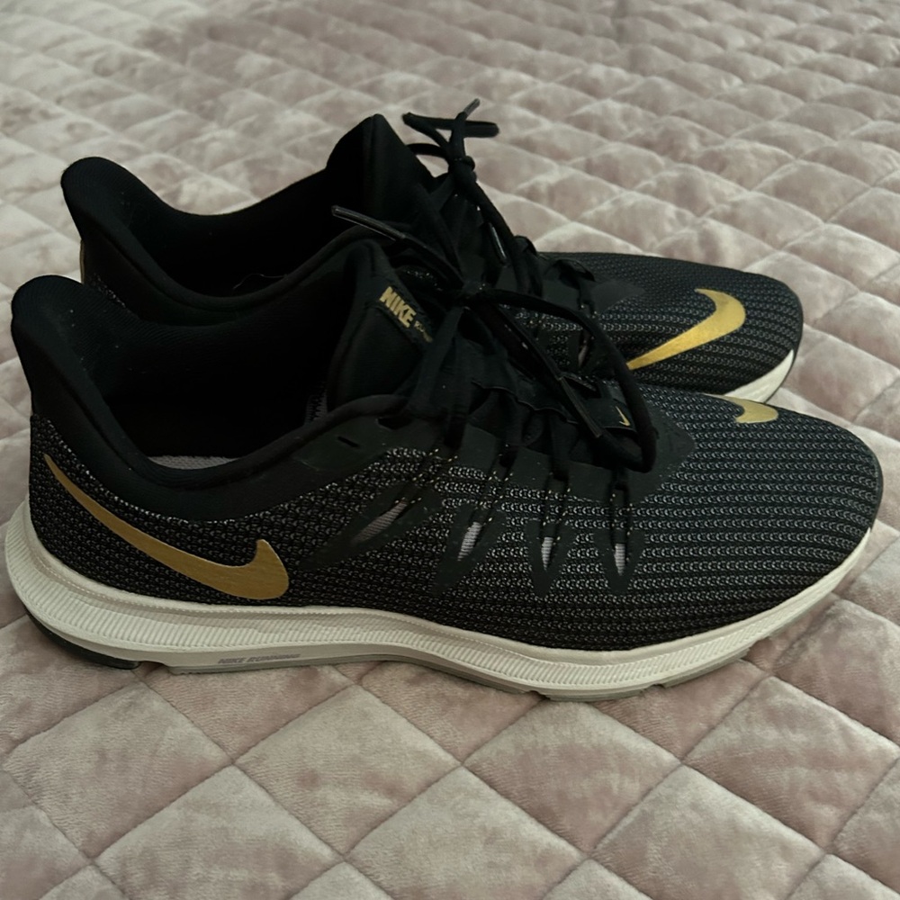 Tennis Shoes